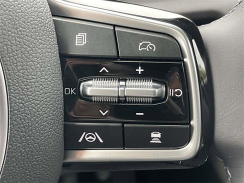 New 2026 Kia Carnival EX image 32