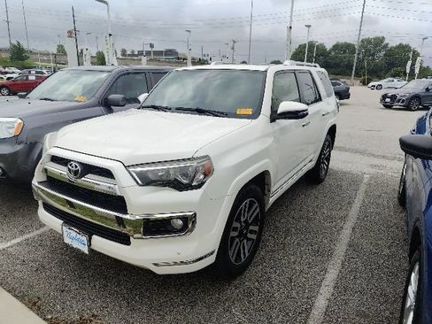 Used 2014 Toyota 4Runner Limited AWD/4WD image 6