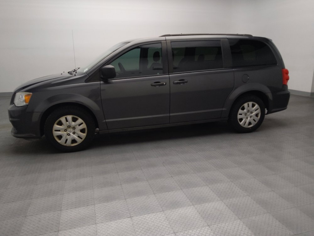 Used 2019 Dodge Grand Caravan SE w/ UConnect Hands-Free Group FWD image 2