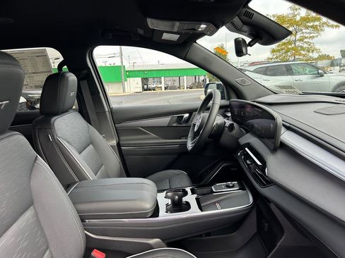 New 2026 Buick Enclave Sport Touring w/ Power Package image 19