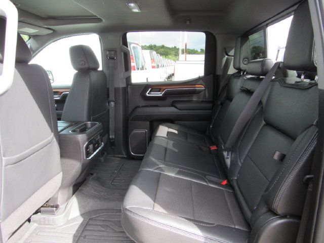 Used 2023 GMC Sierra 1500 Denali w/ Denali Reserve Package AWD/4WD image 32