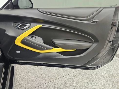 Used 2020 Chevrolet Camaro SS RWD image 41