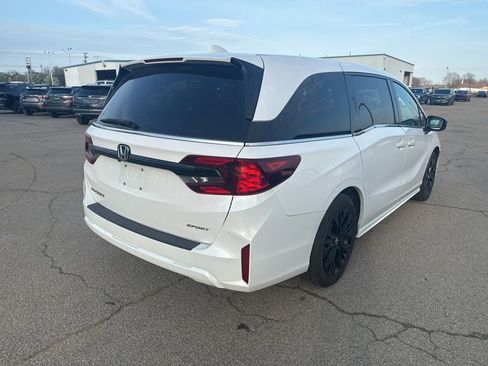 Used 2025 Honda Odyssey Sport-L image 3