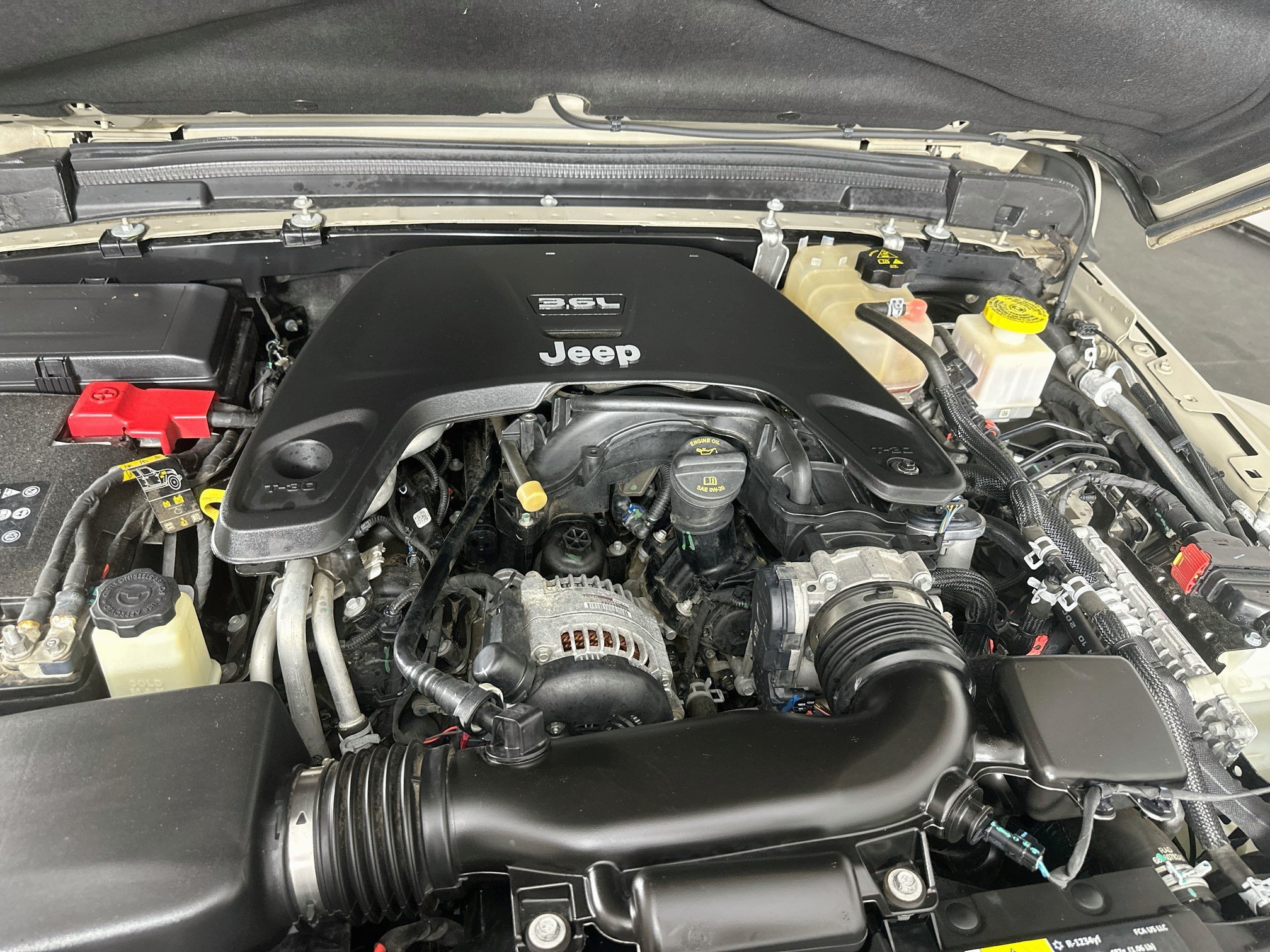 Used 2020 Jeep Gladiator Mojave AWD/4WD image 33
