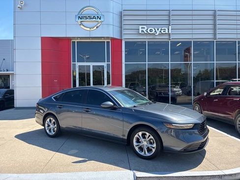 Used 2023 Honda Accord LX image 1