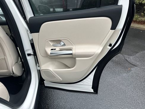 New 2026 Mercedes-Benz GLA 250 image 16