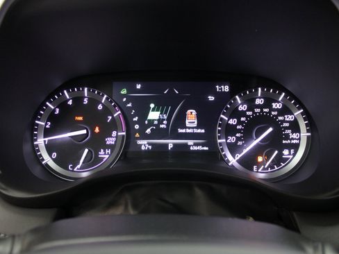 Used 2021 Toyota Highlander XLE image 40