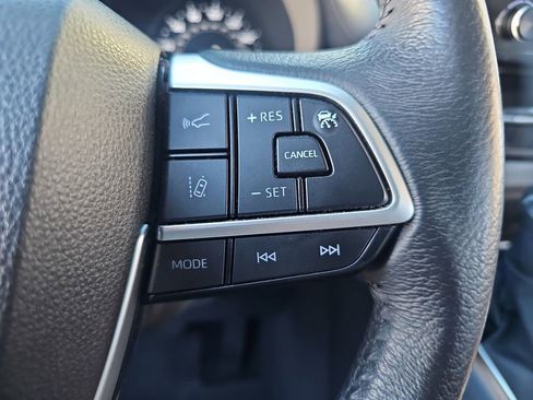 Certified 2024 Toyota Sienna XLE image 12