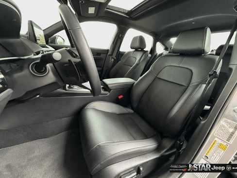 Used 2025 Honda Civic Sport image 10