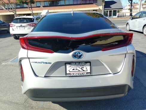 Used 2017 Toyota Prius Prime Premium FWD image 5