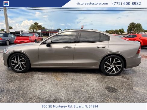 Used 2019 Volvo S60 T5 Momentum w/ Premium Package FWD image 16