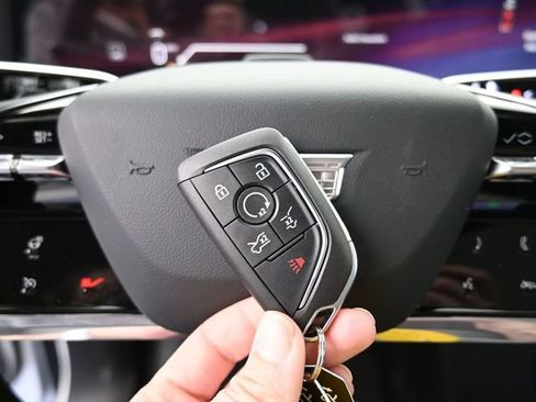 New 2025 Cadillac Escalade IQ Luxury 1 image 33