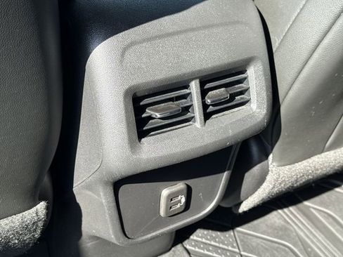 Certified 2020 Chevrolet Equinox LT w/ Midnight Edition image 20