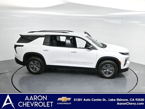 New 2026 Chevrolet Traverse LT w/ Driver Confidence Package image 42