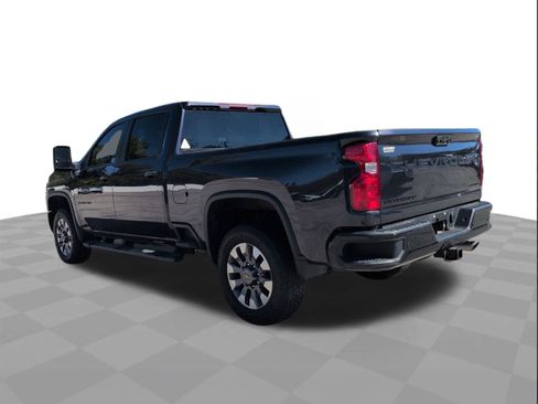 Certified 2024 Chevrolet Silverado 2500 Custom w/ Custom Value Package image 10