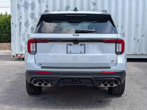New 2026 Ford Explorer ST RWD image 6