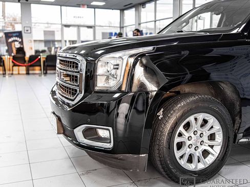 Used 2017 GMC Yukon SLT RWD image 5