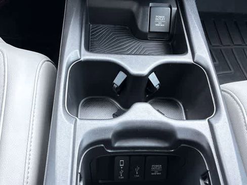 Used 2018 Honda CR-V Touring image 34