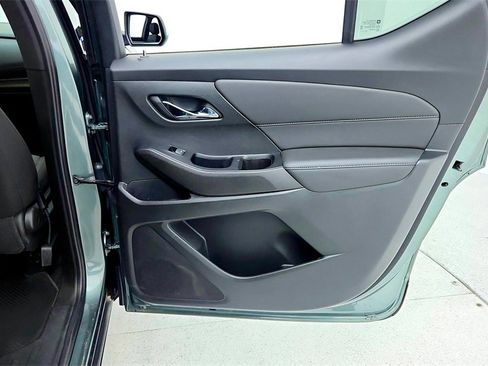 Certified 2023 Chevrolet Traverse LT image 46