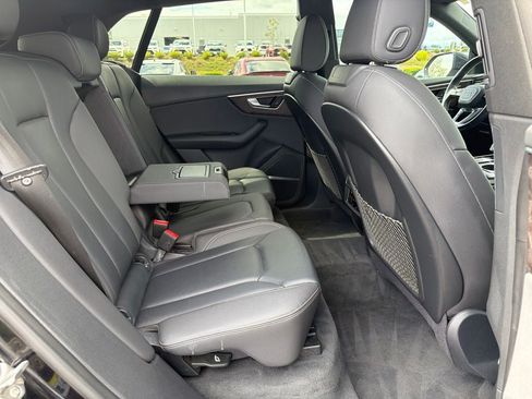 Used 2020 Audi Q8 Premium Plus AWD/4WD image 23