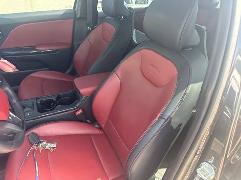 Certified 2025 Kia K4 GT-Line w/ GT-Line Premium Package FWD image 9