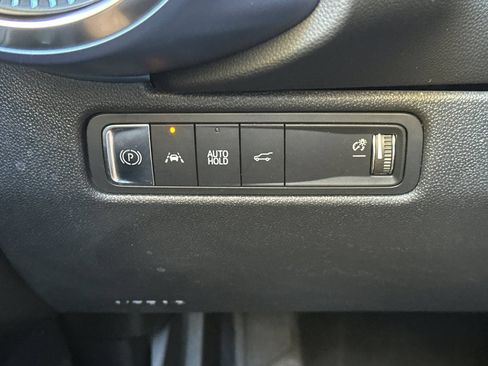 Used 2024 Chevrolet Equinox EV LT FWD image 37
