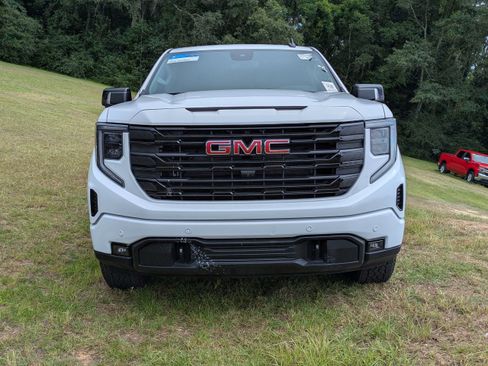 Used 2026 GMC Sierra 1500 Elevation w/ Elevation Premium Package AWD/4WD image 2