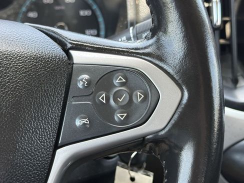 Used 2019 Chevrolet Colorado LT AWD/4WD image 14