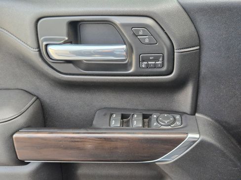 Used 2021 GMC Sierra 1500 SLT RWD image 12