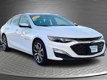 Used 2025 Chevrolet Malibu RS