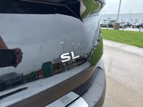 Used 2023 Nissan Rogue SL FWD image 8
