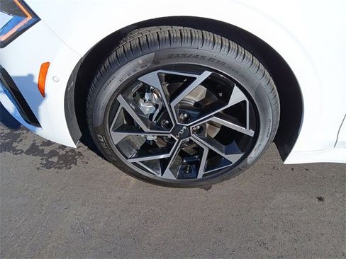 New 2026 Kia K5 EX image 10