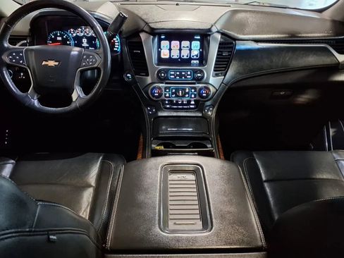 Used 2017 Chevrolet Suburban Premier image 19