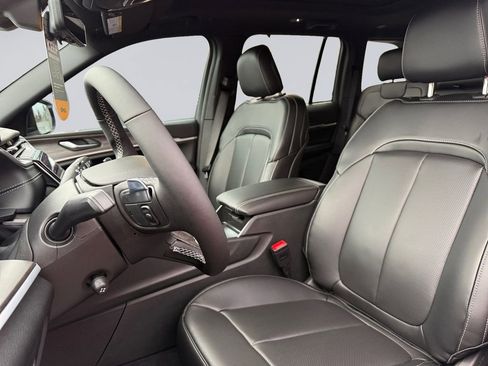 New 2025 Jeep Grand Cherokee Limited w/ Luxury Tech Group II image 12