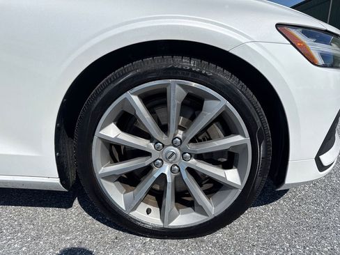 Used 2021 Volvo S60 T6 Momentum w/ Premium Package AWD/4WD image 31