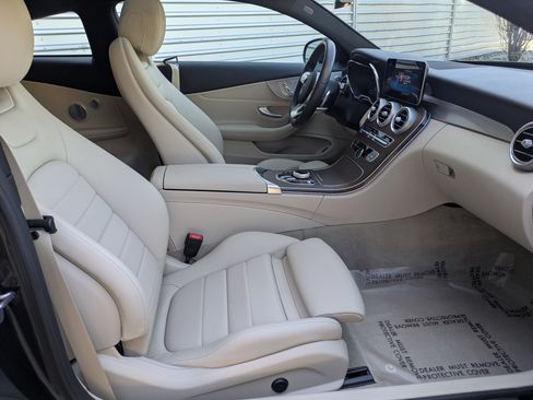 Used 2021 Mercedes-Benz C 300 Coupe image 27