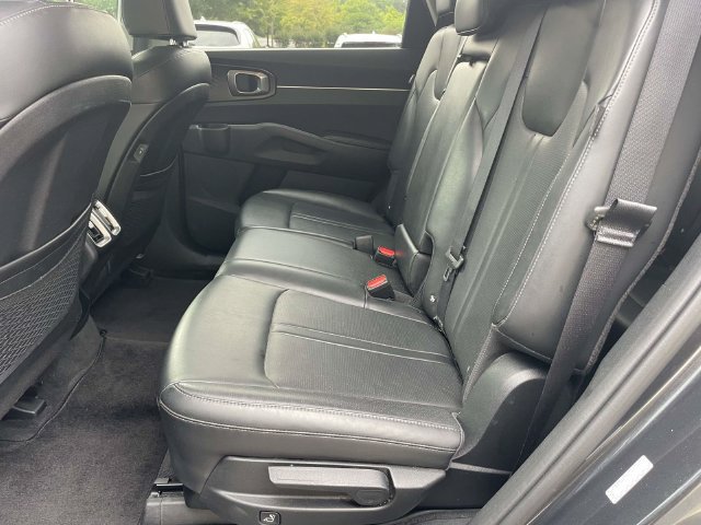 Used 2024 Kia Sorento S AWD/4WD image 10