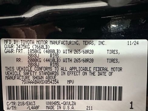 Used 2025 Toyota Sequoia Limited image 11