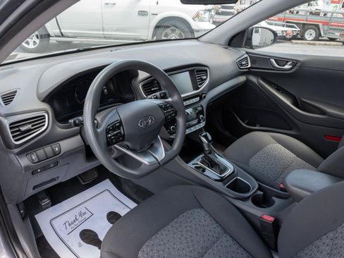 Used 2018 Hyundai Ioniq Blue FWD image 16