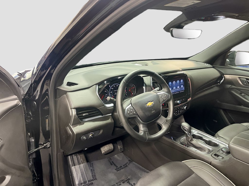 Used 2023 Chevrolet Traverse Premier w/ LPO, Floor Liner Package AWD/4WD image 9