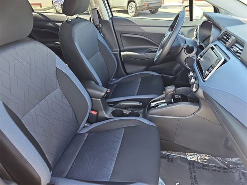 Used 2025 Nissan Versa SV w/ Trunk Package image 10