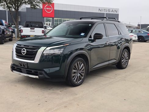 Certified 2023 Nissan Pathfinder SL w/ SL Premium Package image 7