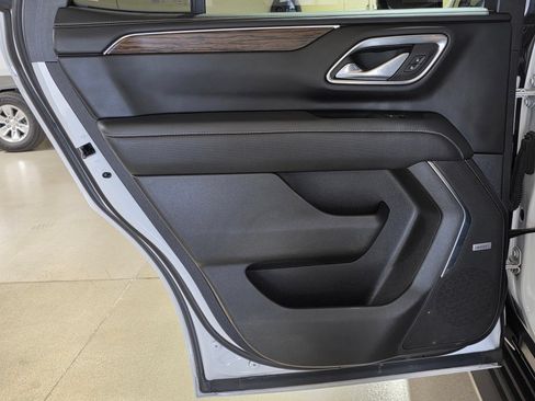 Used 2023 Chevrolet Tahoe Premier AWD/4WD image 10