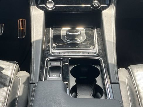Used 2020 Jaguar F-PACE S AWD/4WD image 13