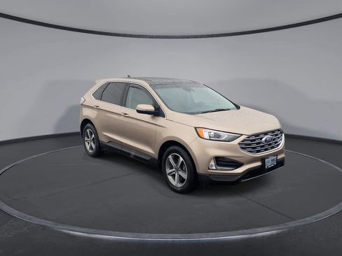 Used 2020 Ford Edge SEL w/ Convenience Package AWD/4WD image 3