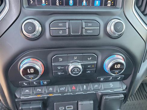 Used 2020 GMC Sierra 1500 AT4 w/ AT4 Premium Package AWD/4WD image 13