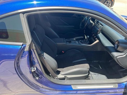 Used 2025 Toyota GR86 Premium RWD image 27