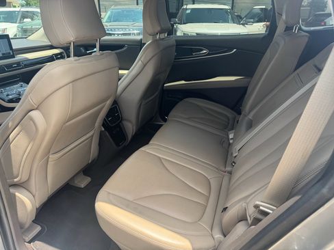 Used 2021 Lincoln Nautilus Reserve AWD/4WD image 15