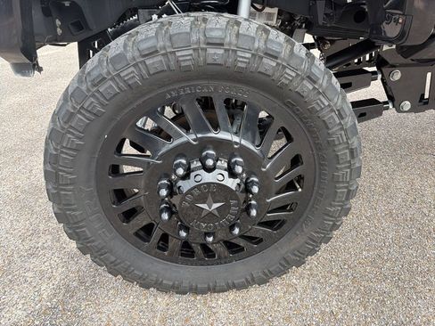Used 2024 Ford F450 Platinum w/ FX4 Off-Road Package AWD/4WD image 22
