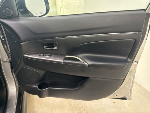 Used 2025 Mitsubishi Outlander Sport ES image 36